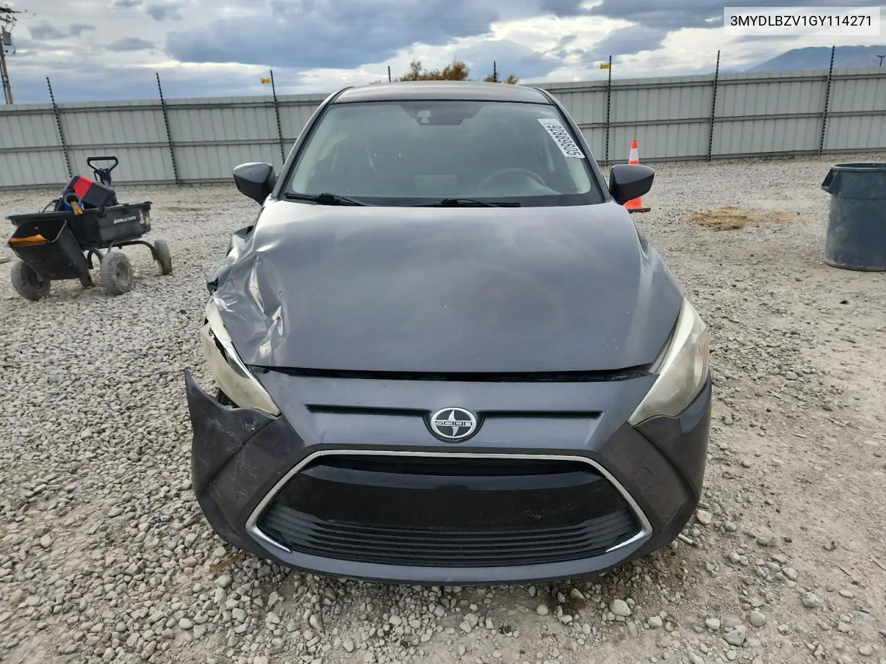 3MYDLBZV1GY114271 2016 Toyota Scion Ia