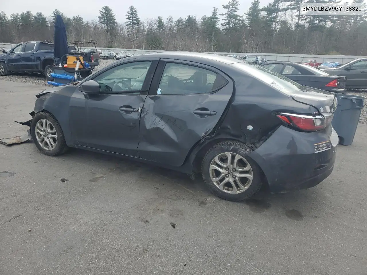 3MYDLBZV9GY138320 2016 Toyota Scion Ia