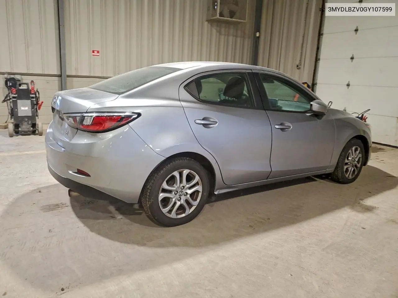 3MYDLBZV0GY107599 2016 Toyota Scion Ia