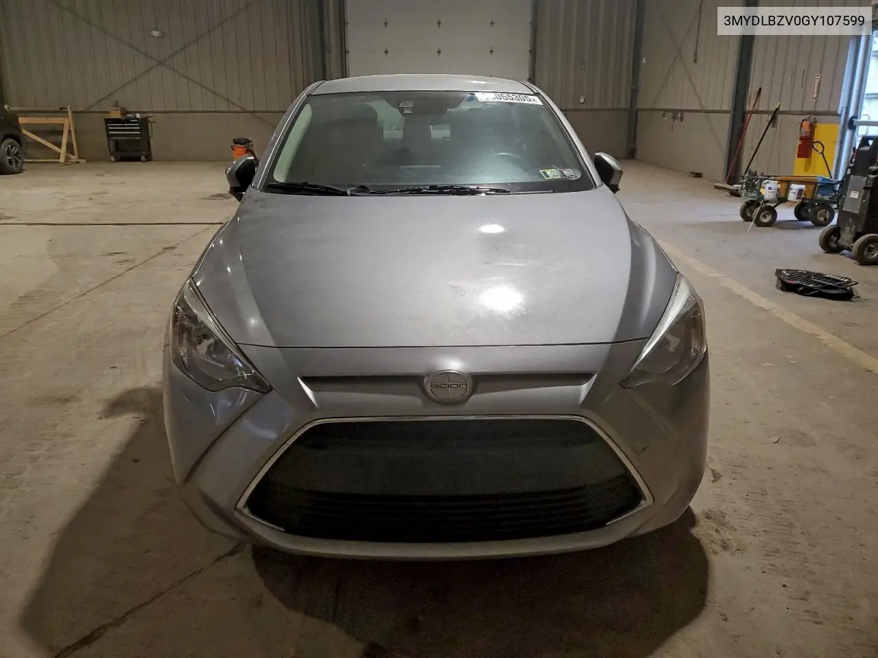 3MYDLBZV0GY107599 2016 Toyota Scion Ia
