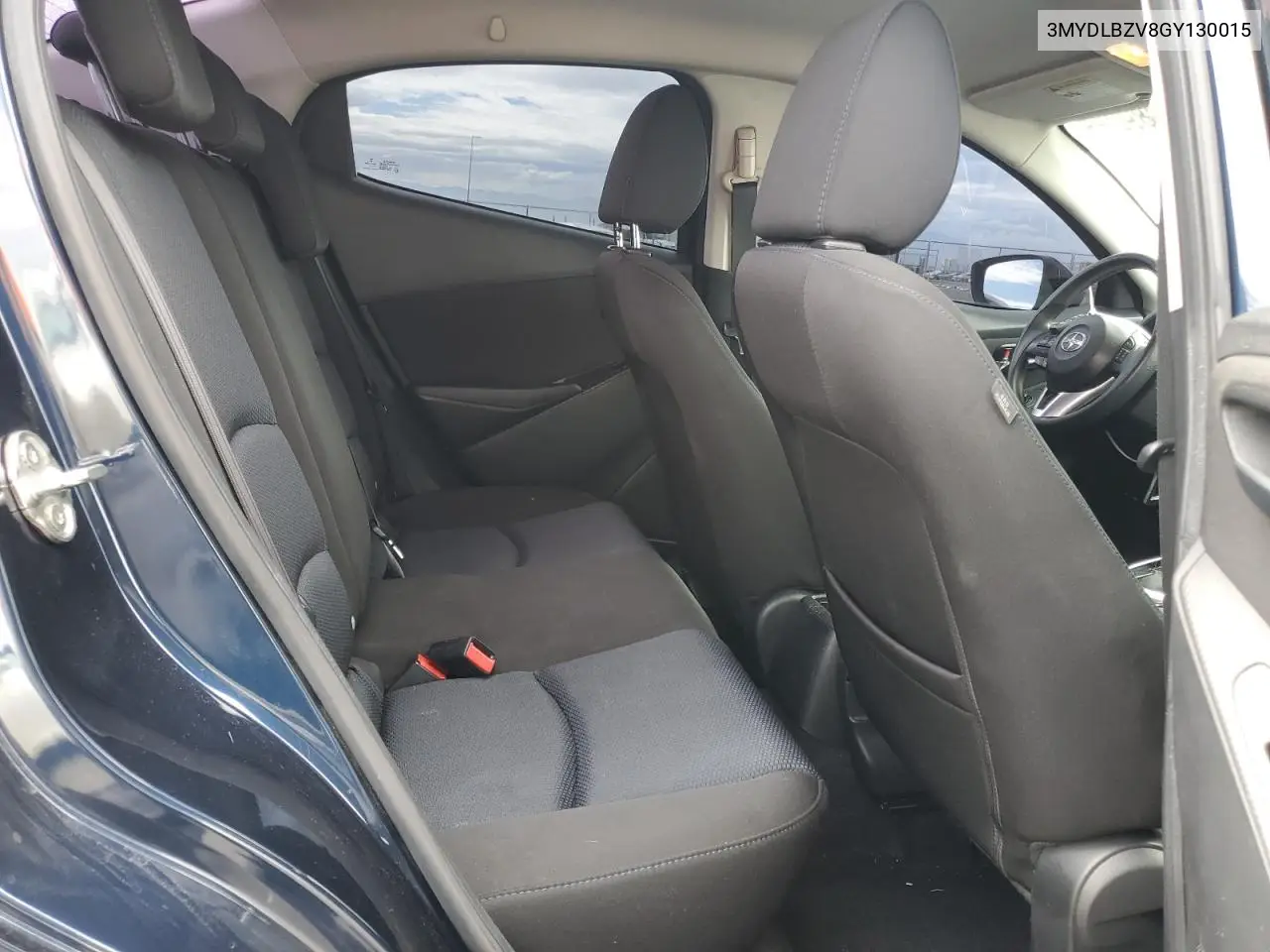 3MYDLBZV8GY130015 2016 Toyota Scion Ia