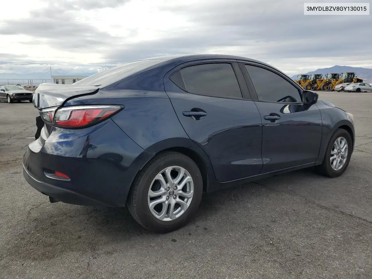 3MYDLBZV8GY130015 2016 Toyota Scion Ia