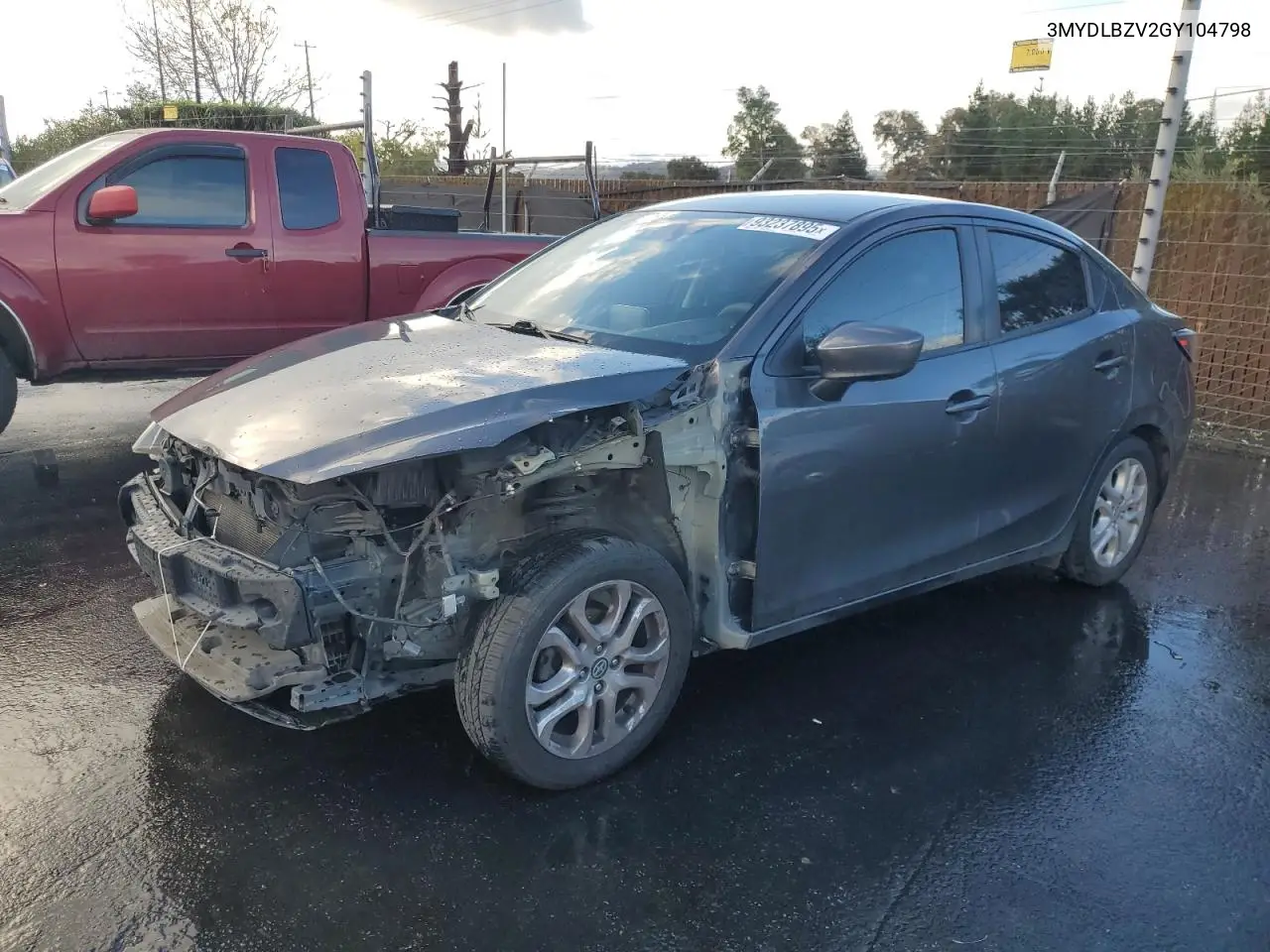 3MYDLBZV2GY104798 2016 Toyota Scion Ia