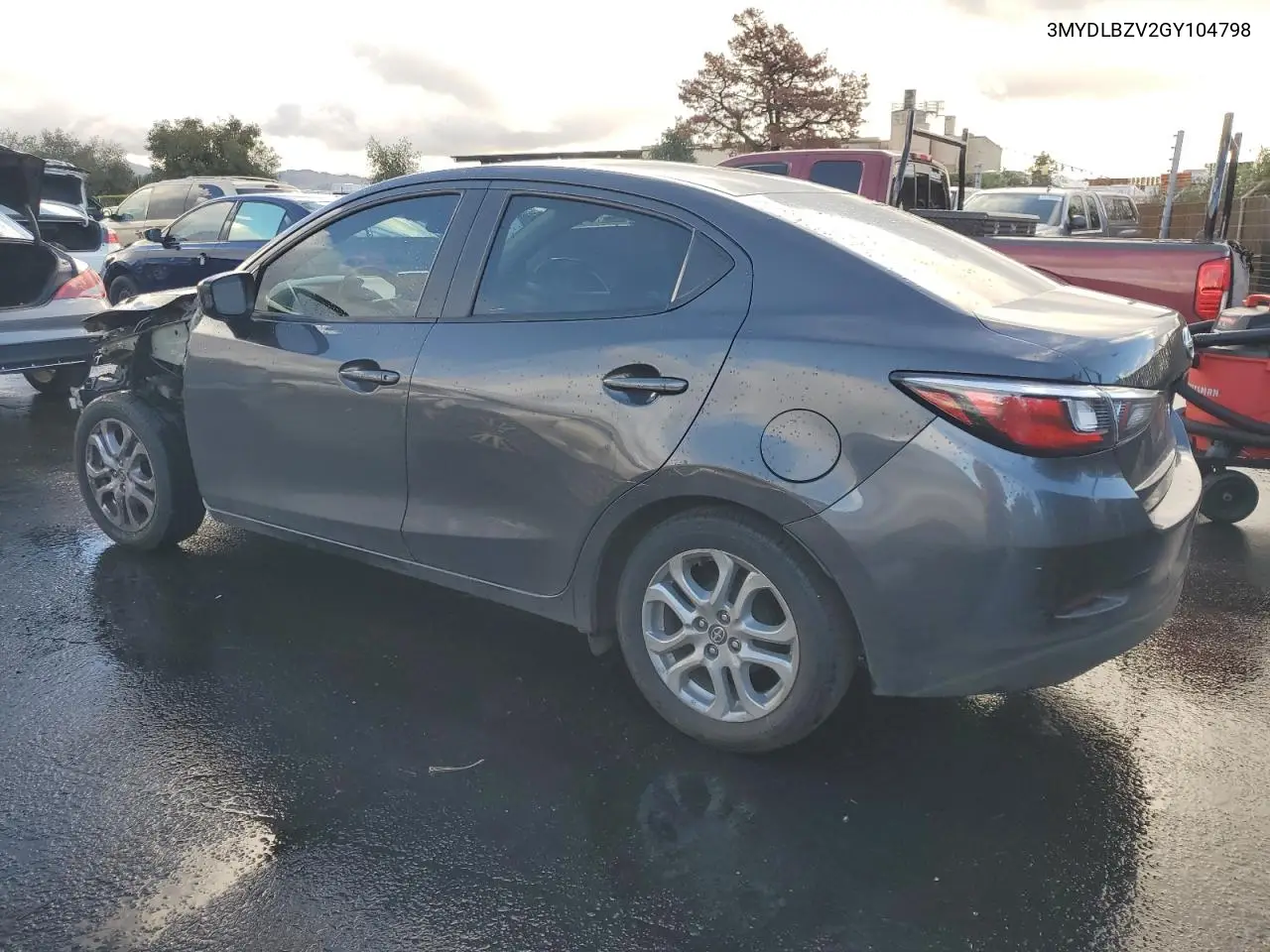 3MYDLBZV2GY104798 2016 Toyota Scion Ia