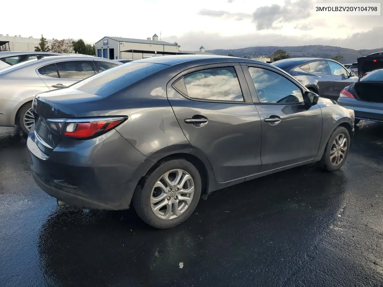 3MYDLBZV2GY104798 2016 Toyota Scion Ia