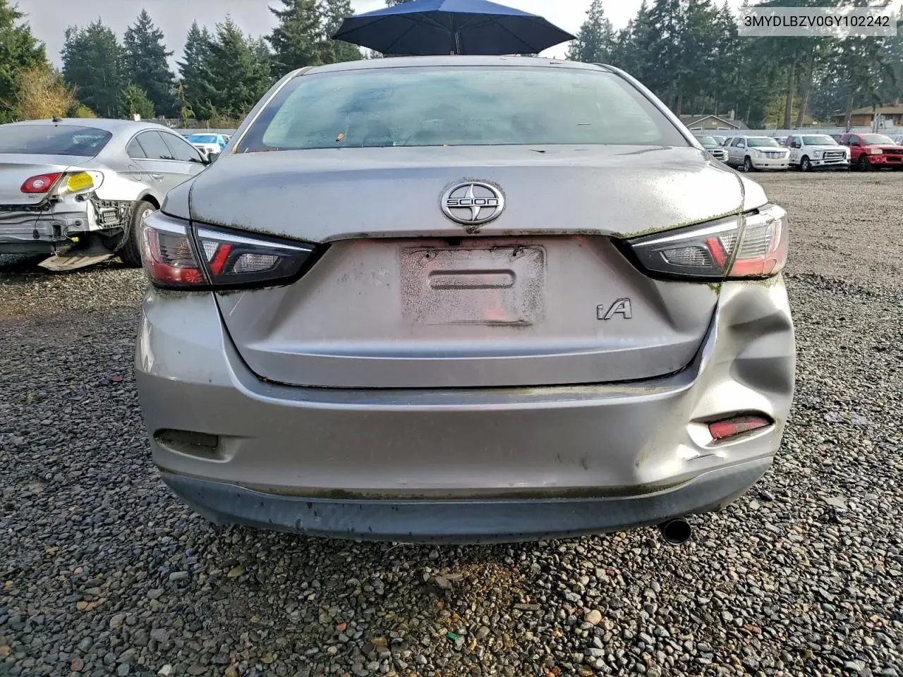 3MYDLBZV0GY102242 2016 Toyota Scion Ia
