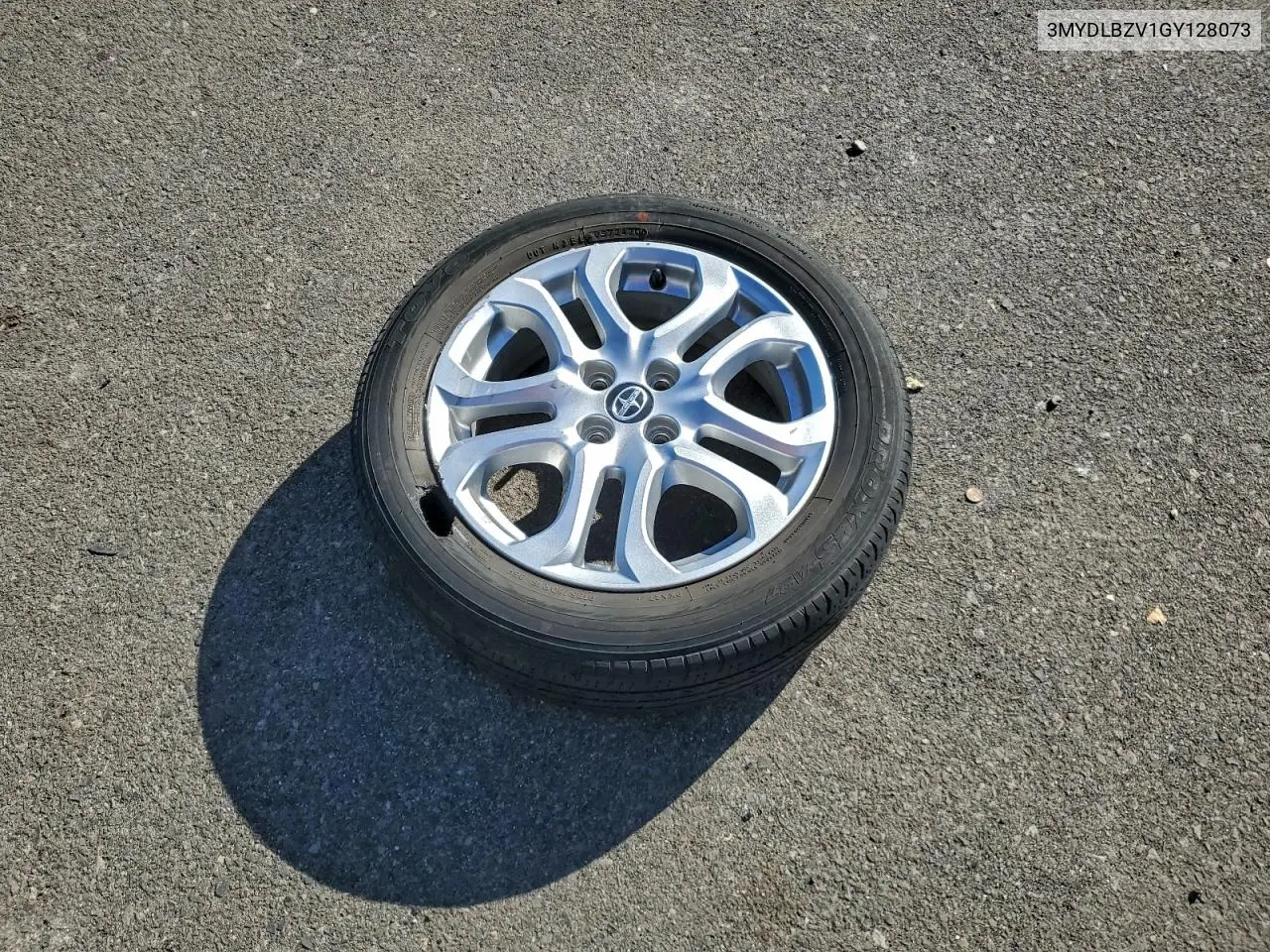 3MYDLBZV1GY128073 2016 Toyota Scion Ia