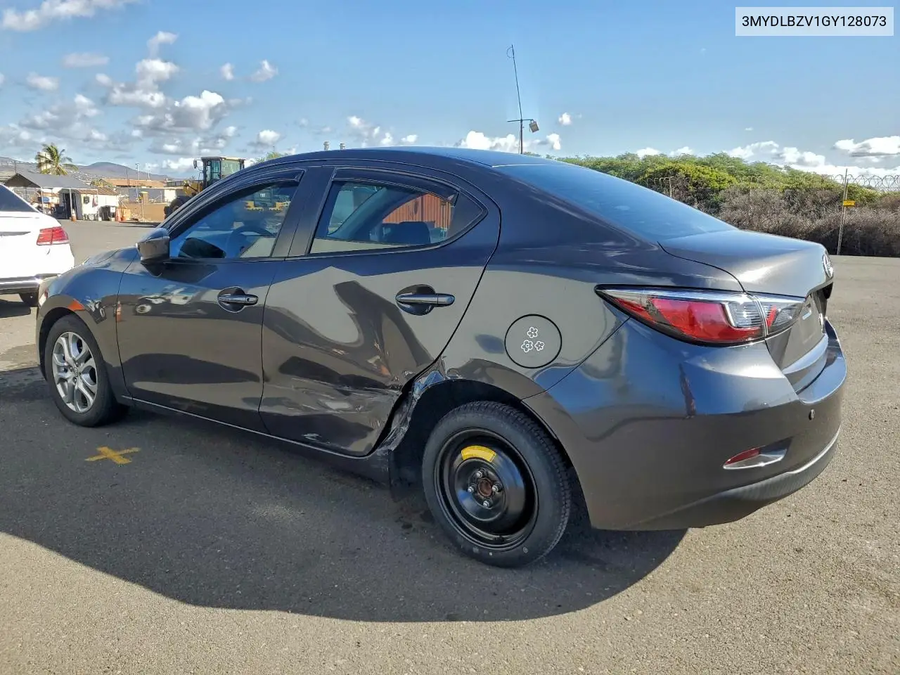 3MYDLBZV1GY128073 2016 Toyota Scion Ia