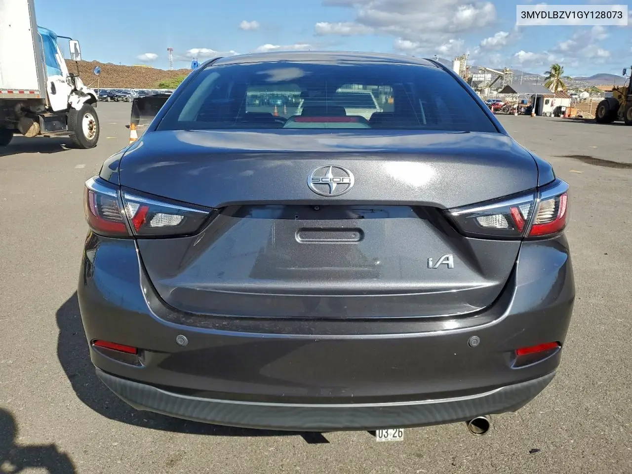 3MYDLBZV1GY128073 2016 Toyota Scion Ia