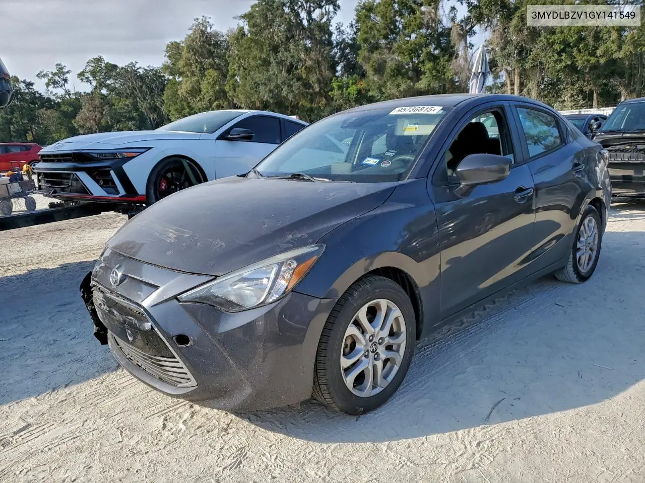 3MYDLBZV1GY141549 2016 Toyota Scion Ia