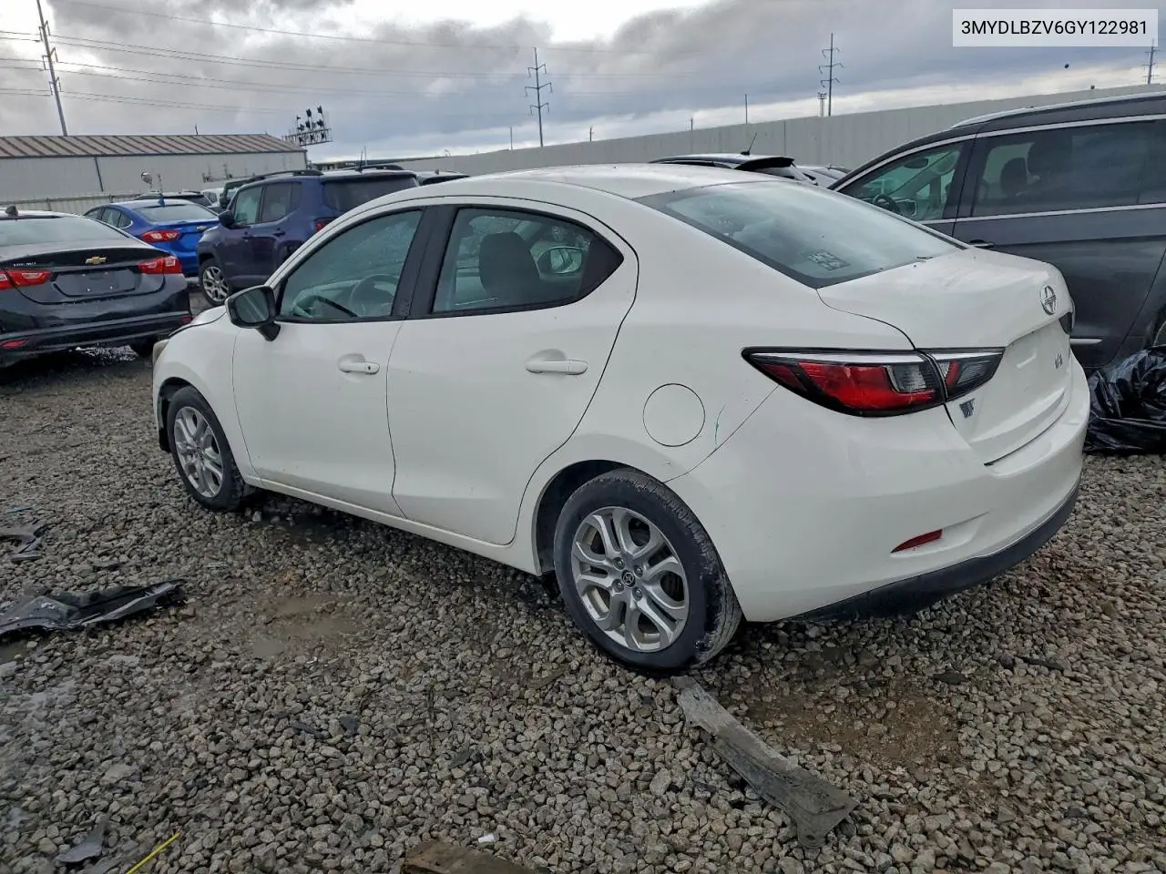 3MYDLBZV6GY122981 2016 Toyota Scion Ia