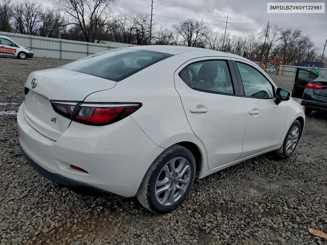 3MYDLBZV6GY122981 2016 Toyota Scion Ia
