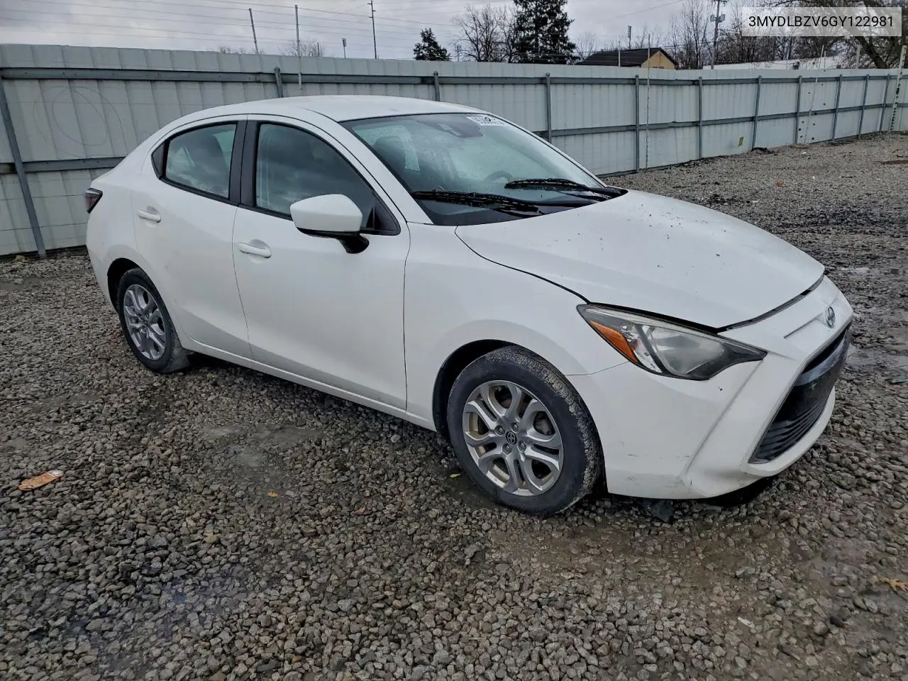 3MYDLBZV6GY122981 2016 Toyota Scion Ia