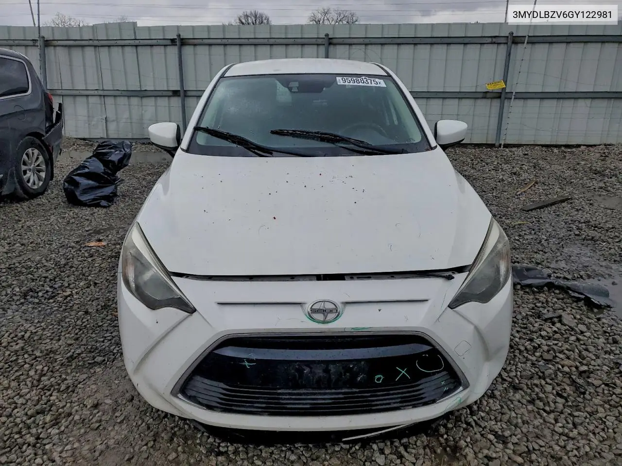 3MYDLBZV6GY122981 2016 Toyota Scion Ia
