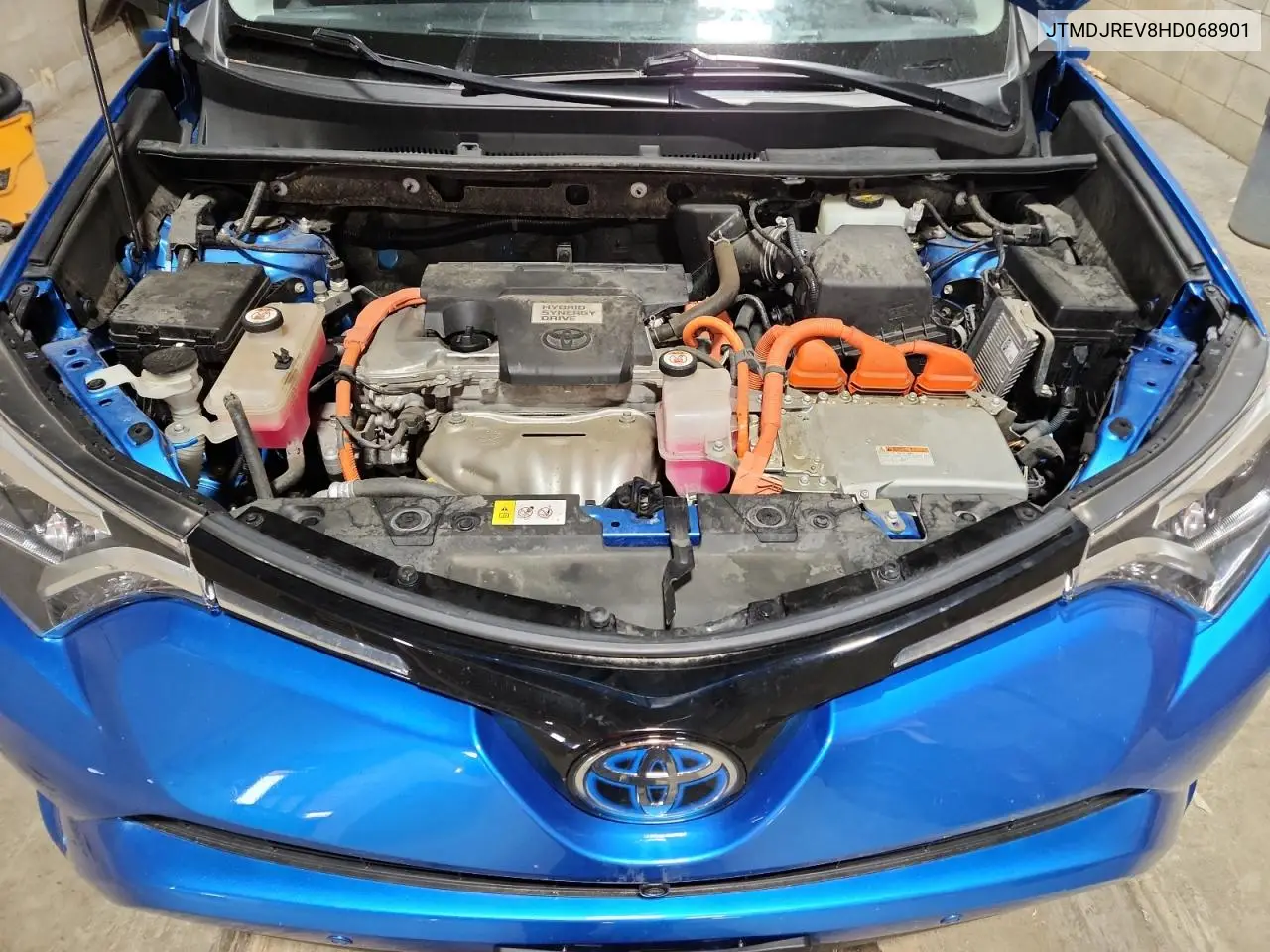 JTMDJREV8HD068901 2017 Toyota Rav4 Hv Limited