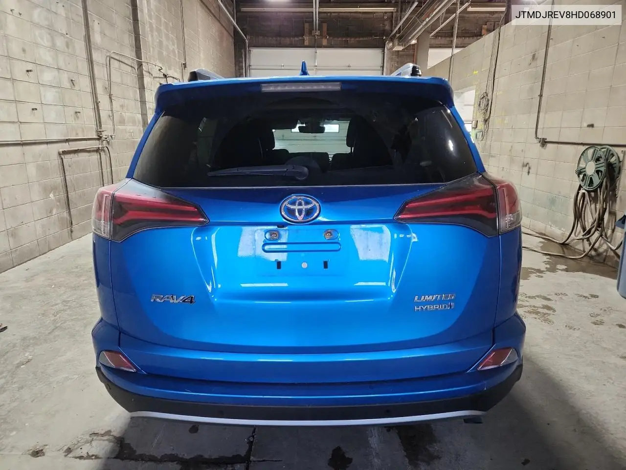 JTMDJREV8HD068901 2017 Toyota Rav4 Hv Limited