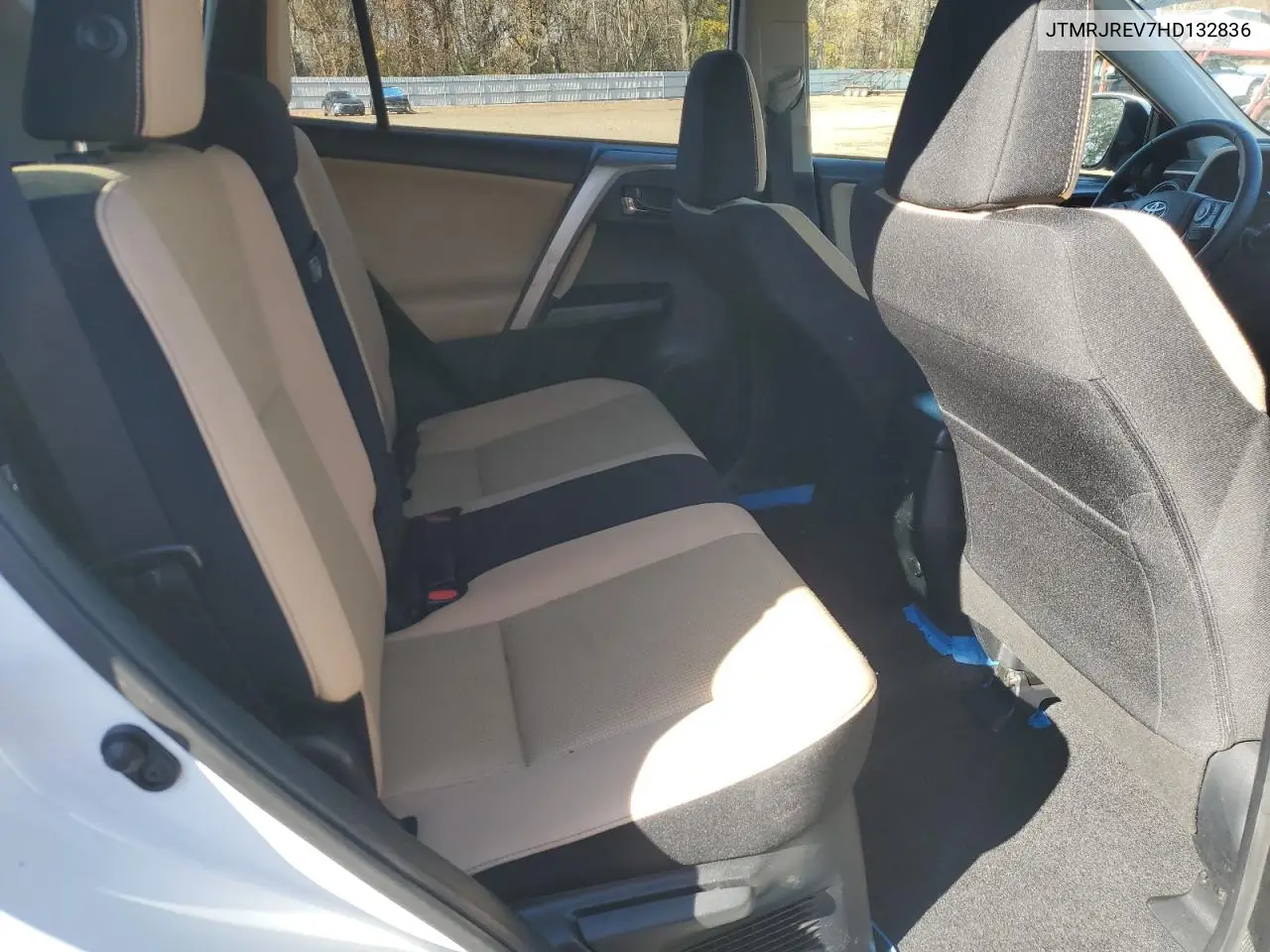 JTMRJREV7HD132836 2017 Toyota Rav4 Hv Le