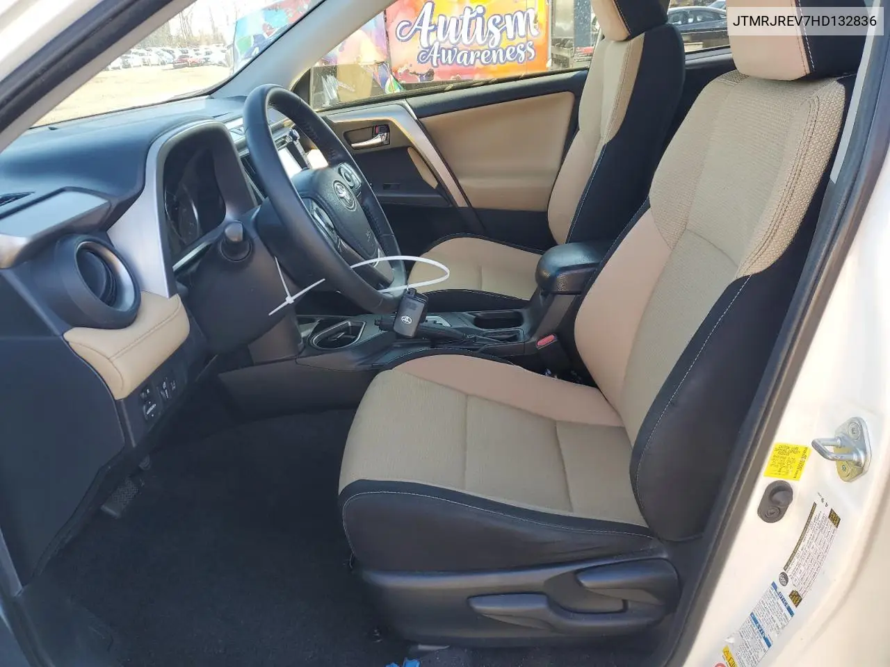 JTMRJREV7HD132836 2017 Toyota Rav4 Hv Le