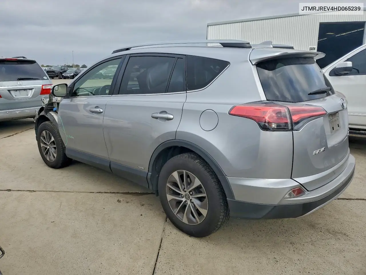JTMRJREV4HD065239 2017 Toyota Rav4 Hv Le