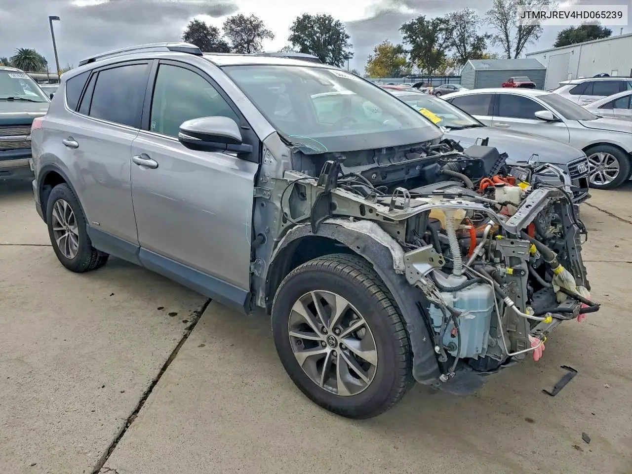 JTMRJREV4HD065239 2017 Toyota Rav4 Hv Le
