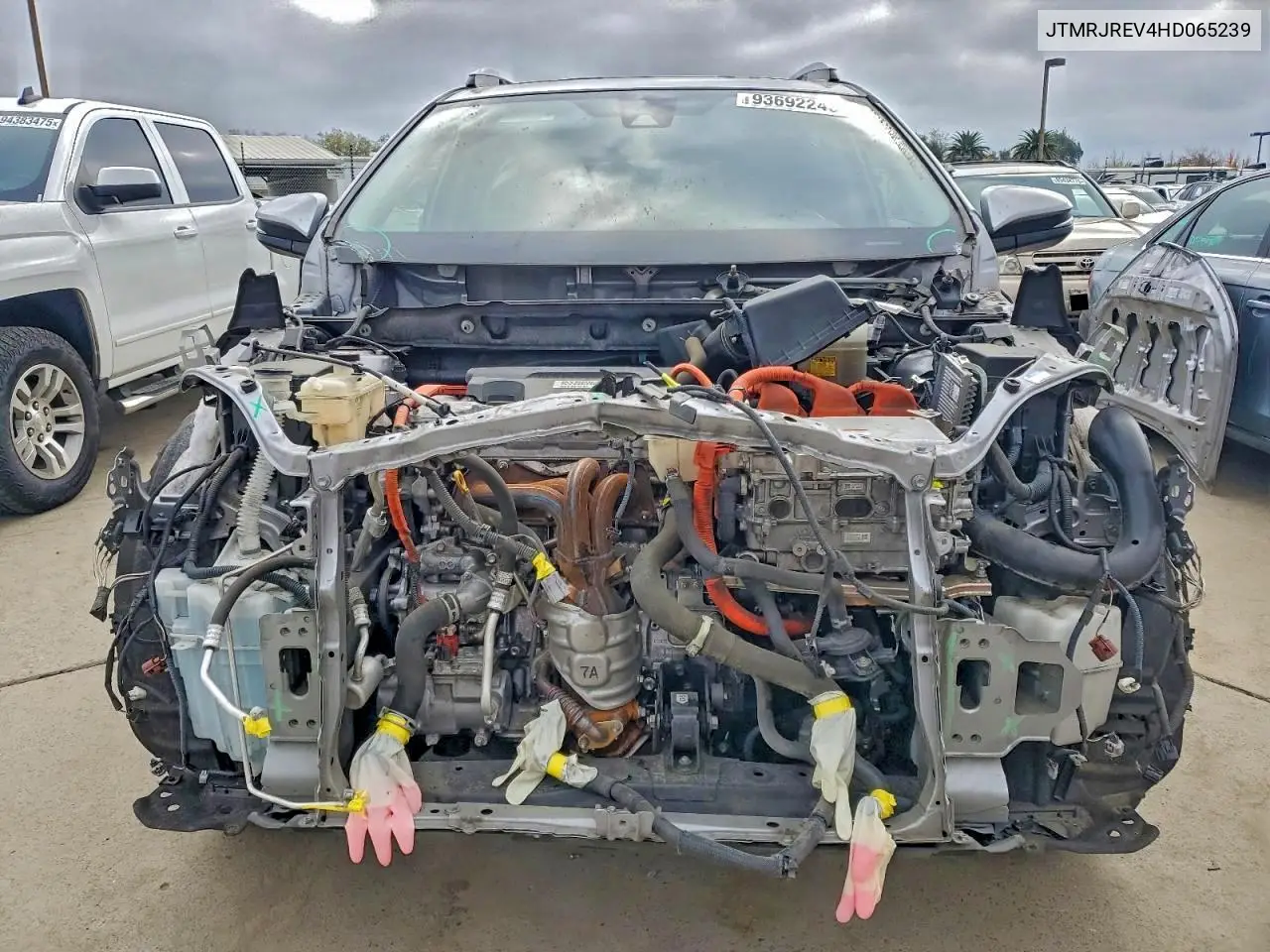 JTMRJREV4HD065239 2017 Toyota Rav4 Hv Le