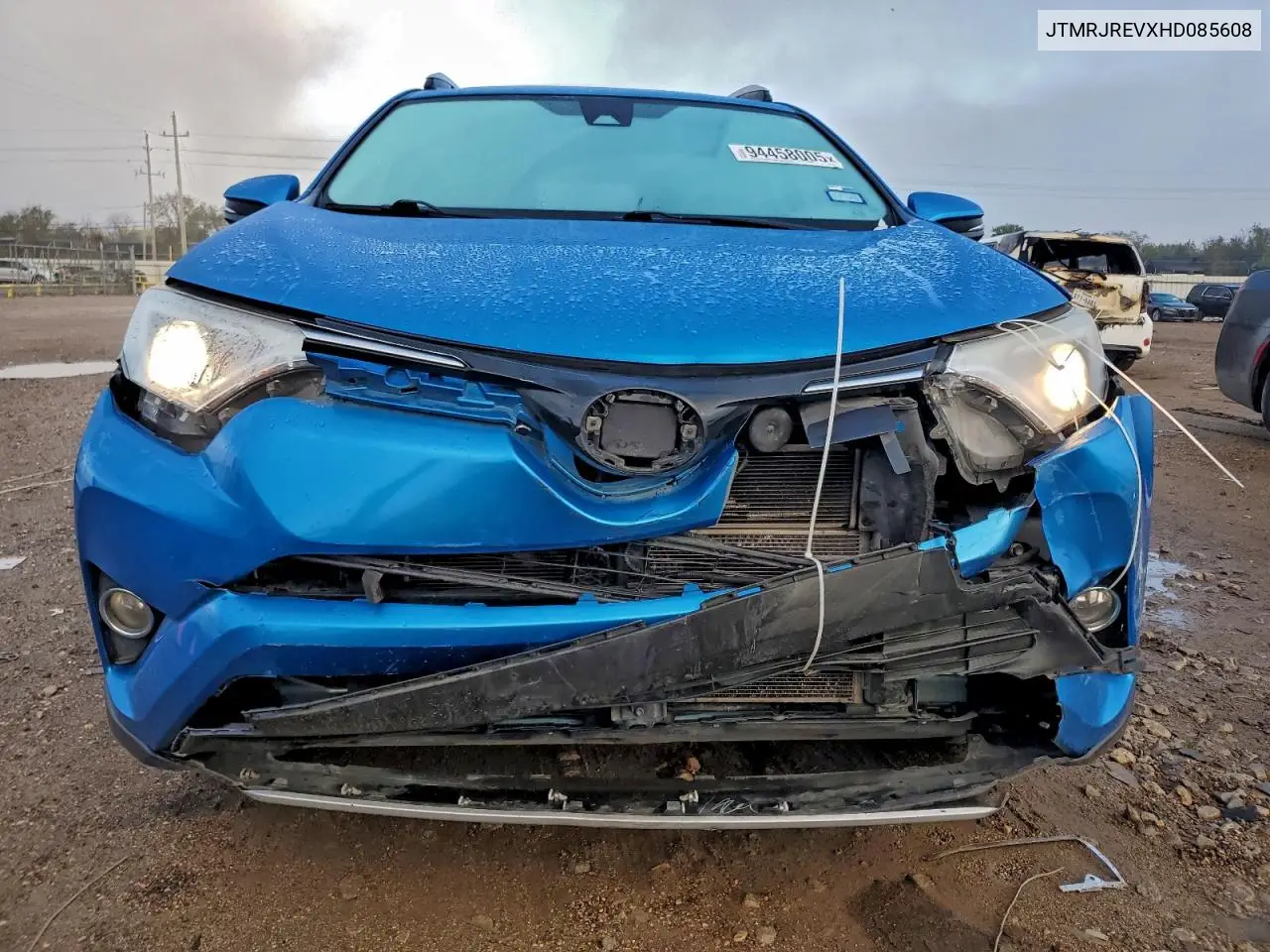 JTMRJREVXHD085608 2017 Toyota Rav4 Hv Le
