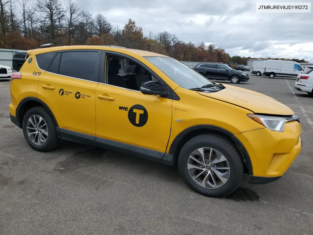 JTMRJREV8JD195272 2018 Toyota Rav4 Hv Le