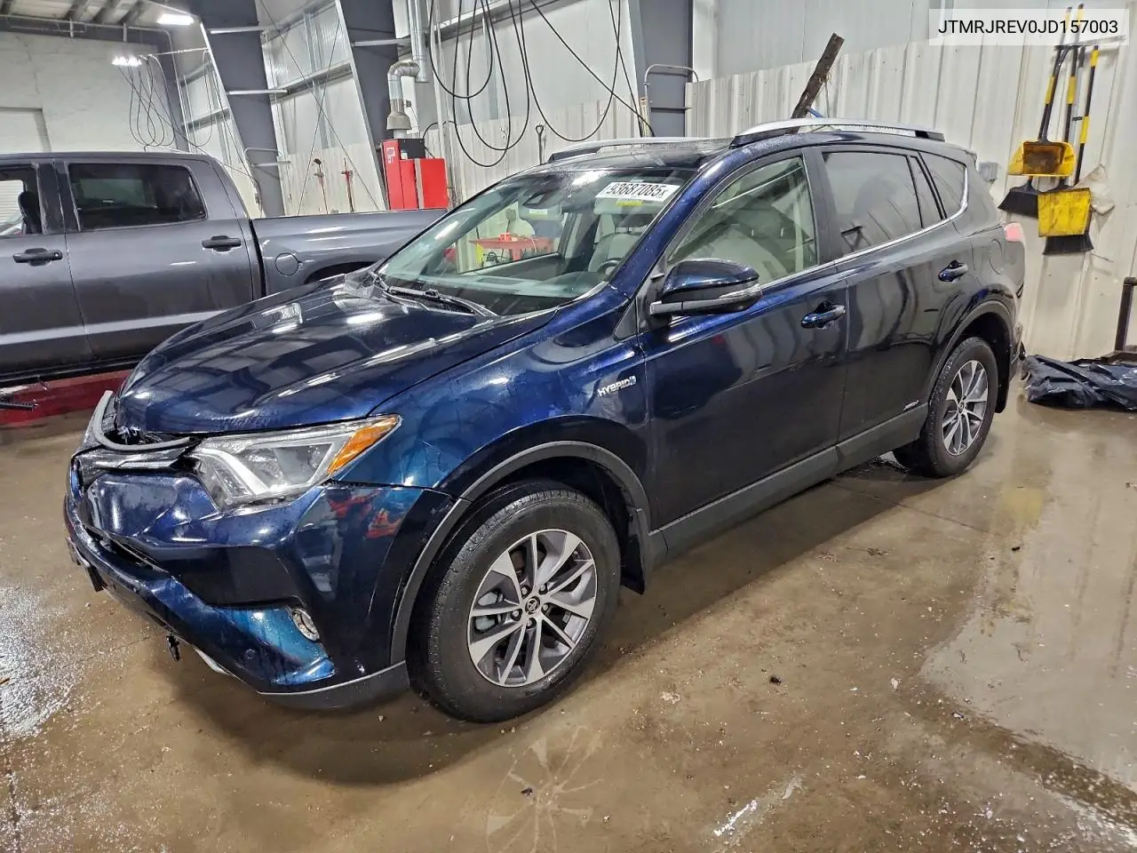 JTMRJREV0JD157003 2018 Toyota Rav4 Hv Le