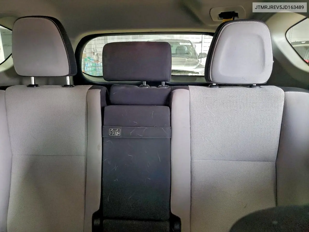 JTMRJREV5JD163489 2018 Toyota Rav4 Hv Le