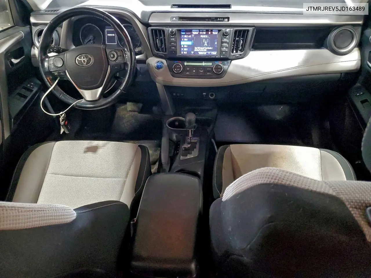 JTMRJREV5JD163489 2018 Toyota Rav4 Hv Le