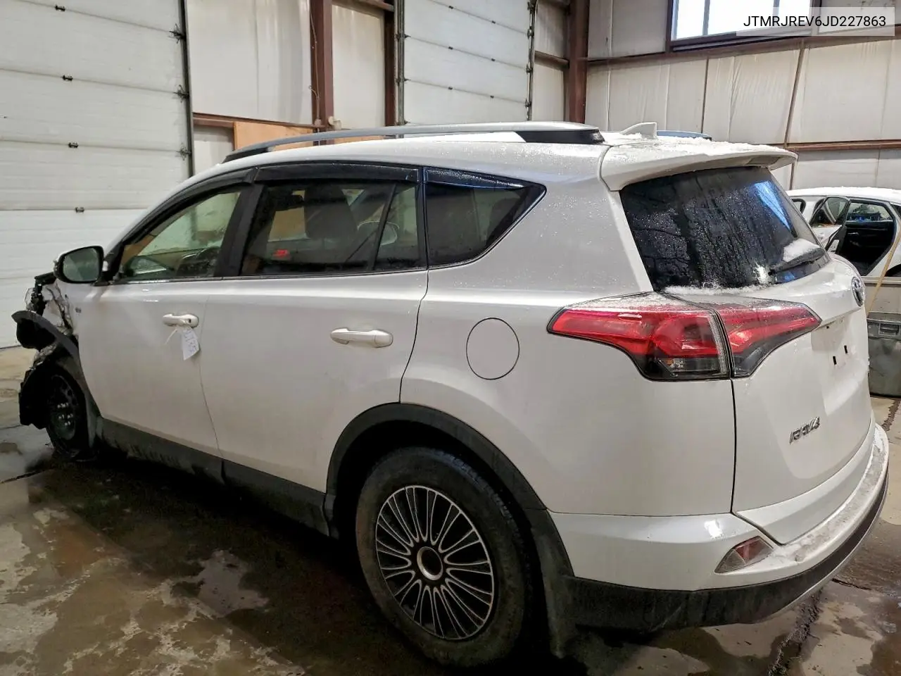JTMRJREV6JD227863 2018 Toyota Rav4 Hv Le