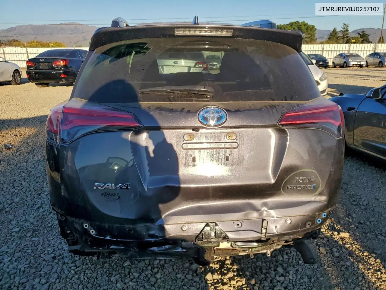 JTMRJREV8JD257107 2018 Toyota Rav4 Hv Le
