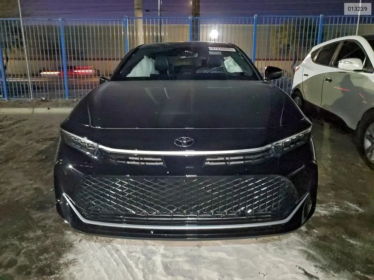 013239 2025 Toyota Crown Plat