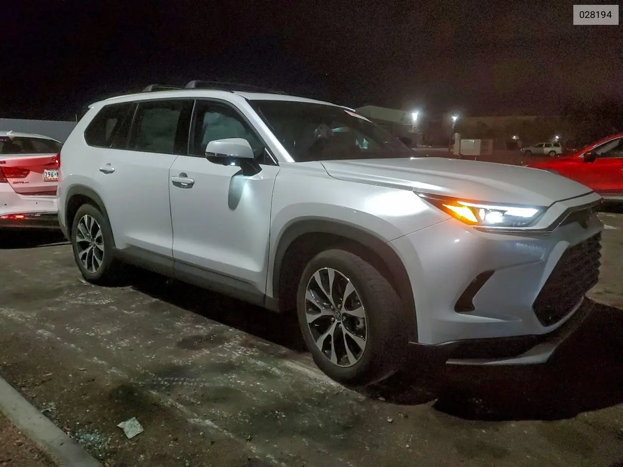 028194 2026 Toyota Grand High