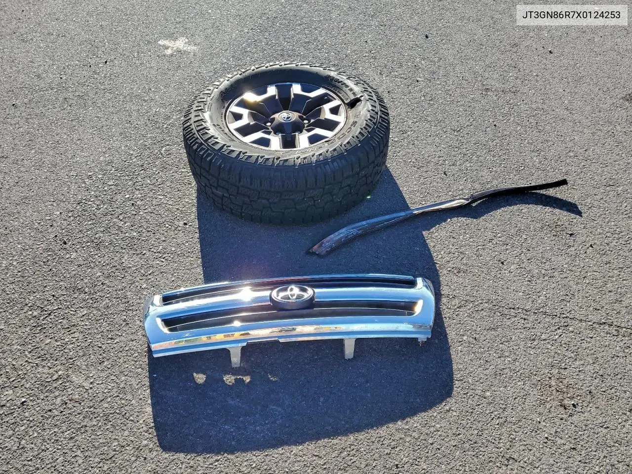 JT3GN86R7X0124253 1999 Toyota 4Runner Sr5