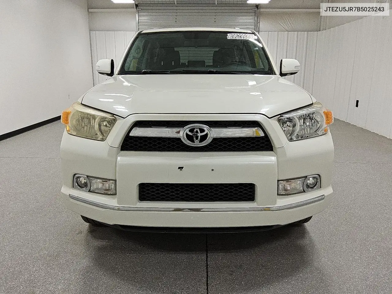 JTEZU5JR7B5025243 2011 Toyota 4Runner Sr5