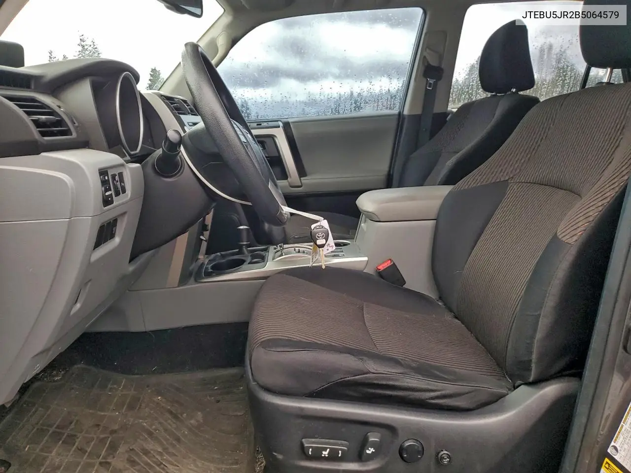 JTEBU5JR2B5064579 2011 Toyota 4Runner Sr5