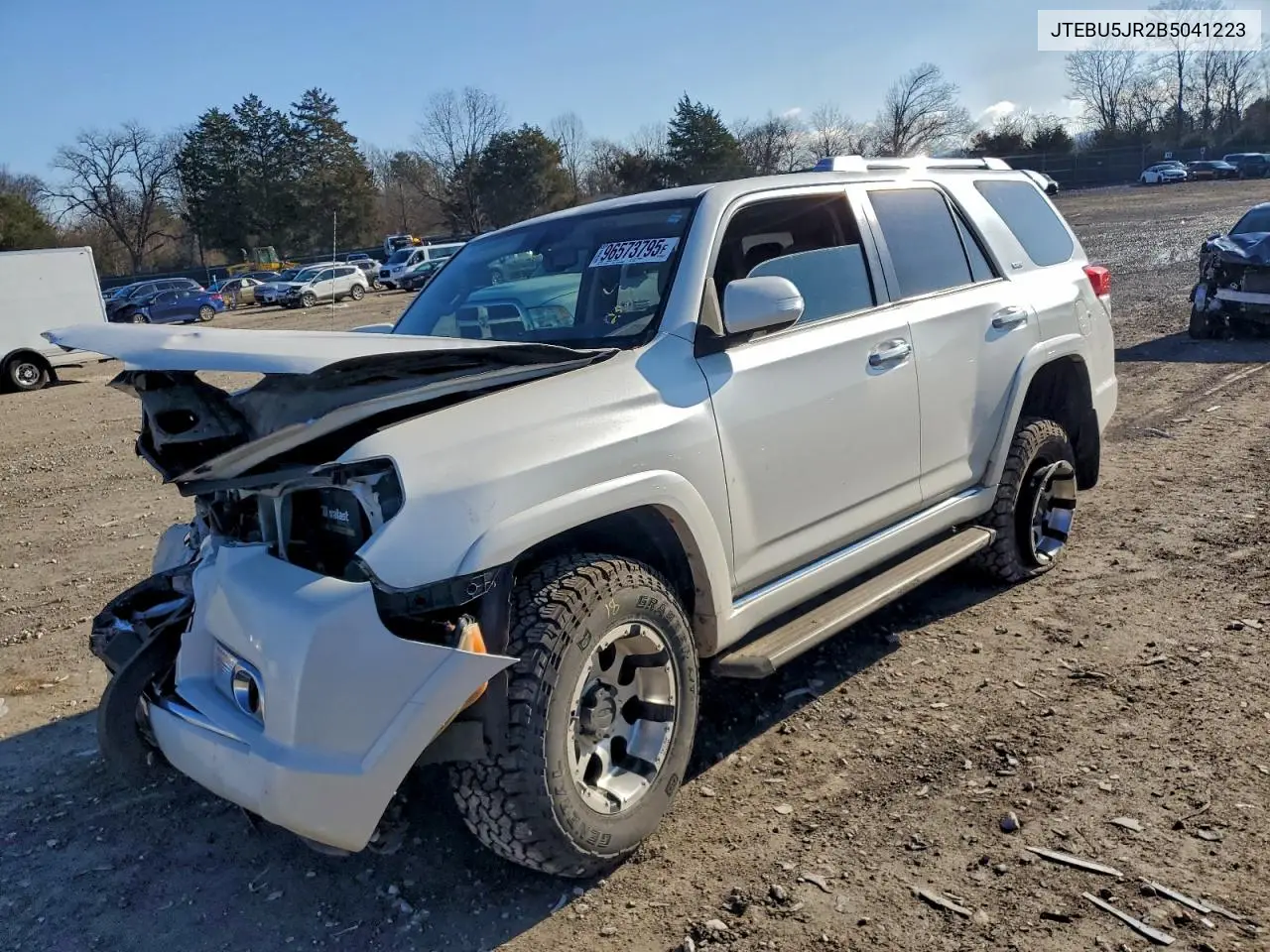 JTEBU5JR2B5041223 2011 Toyota 4Runner Sr5