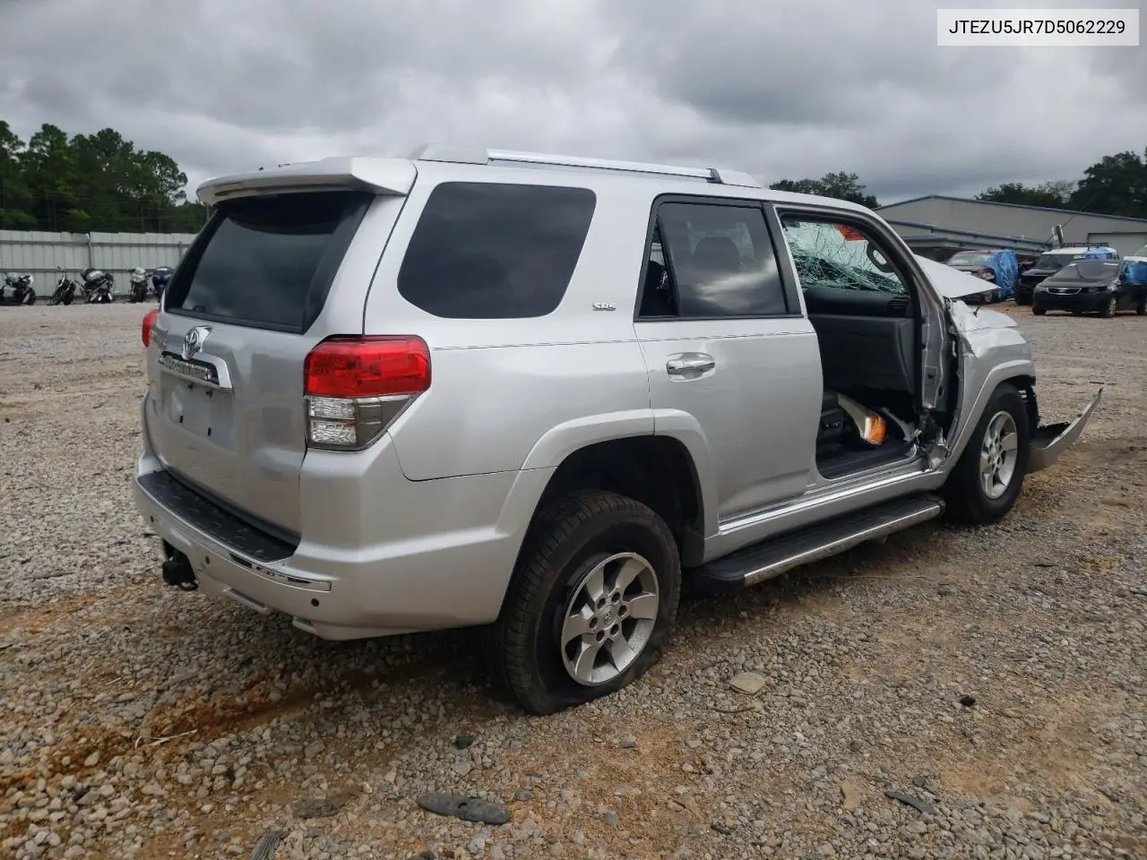 JTEZU5JR7D5062229 2013 Toyota 4Runner Sr5