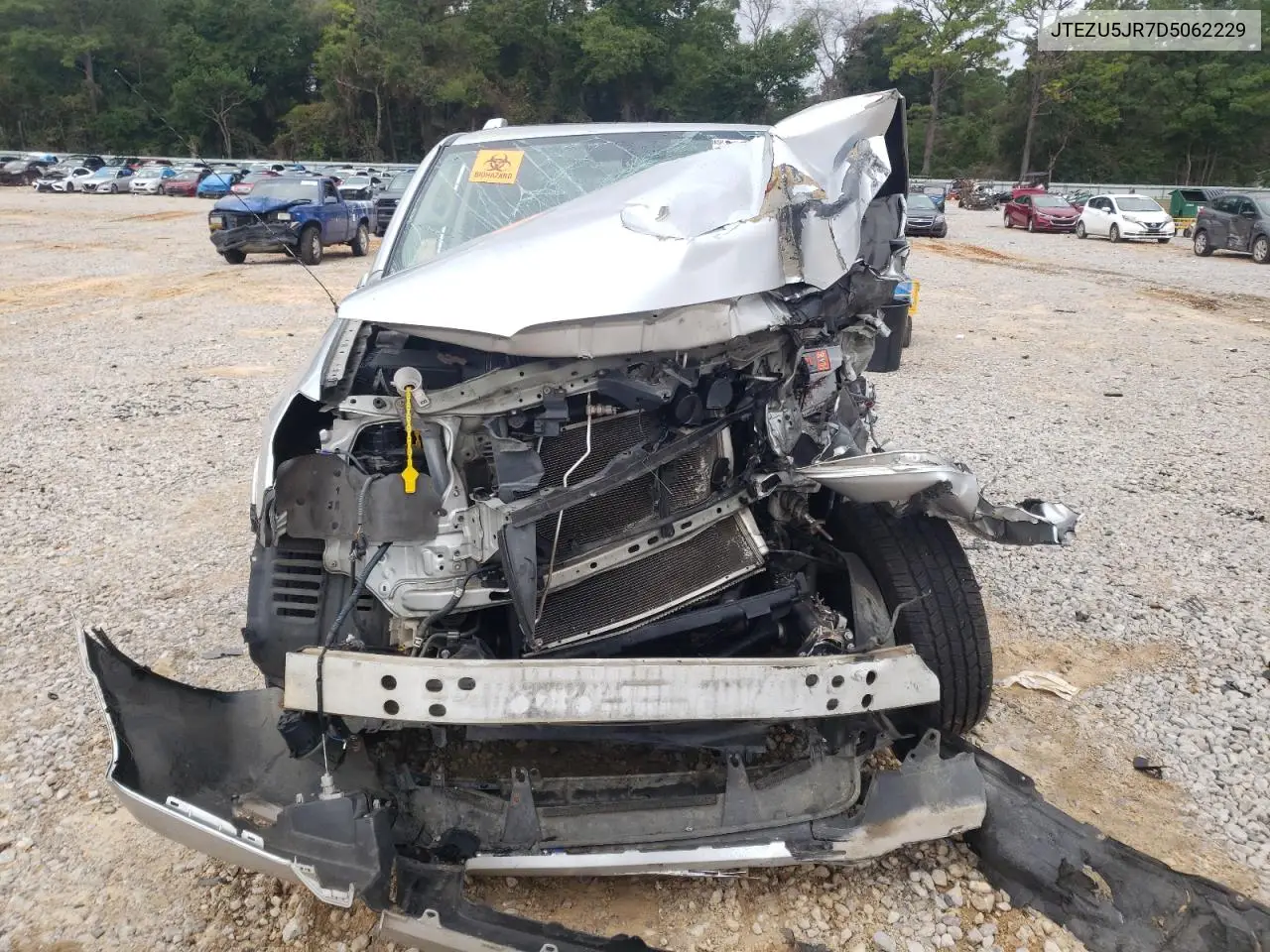 JTEZU5JR7D5062229 2013 Toyota 4Runner Sr5
