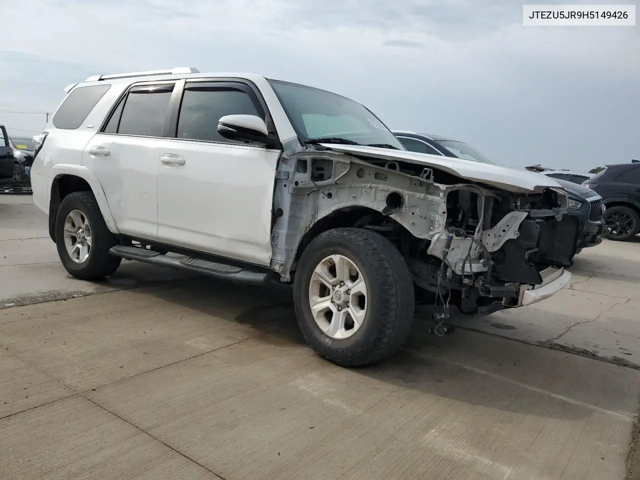 JTEZU5JR9H5149426 2017 Toyota 4Runner Sr5