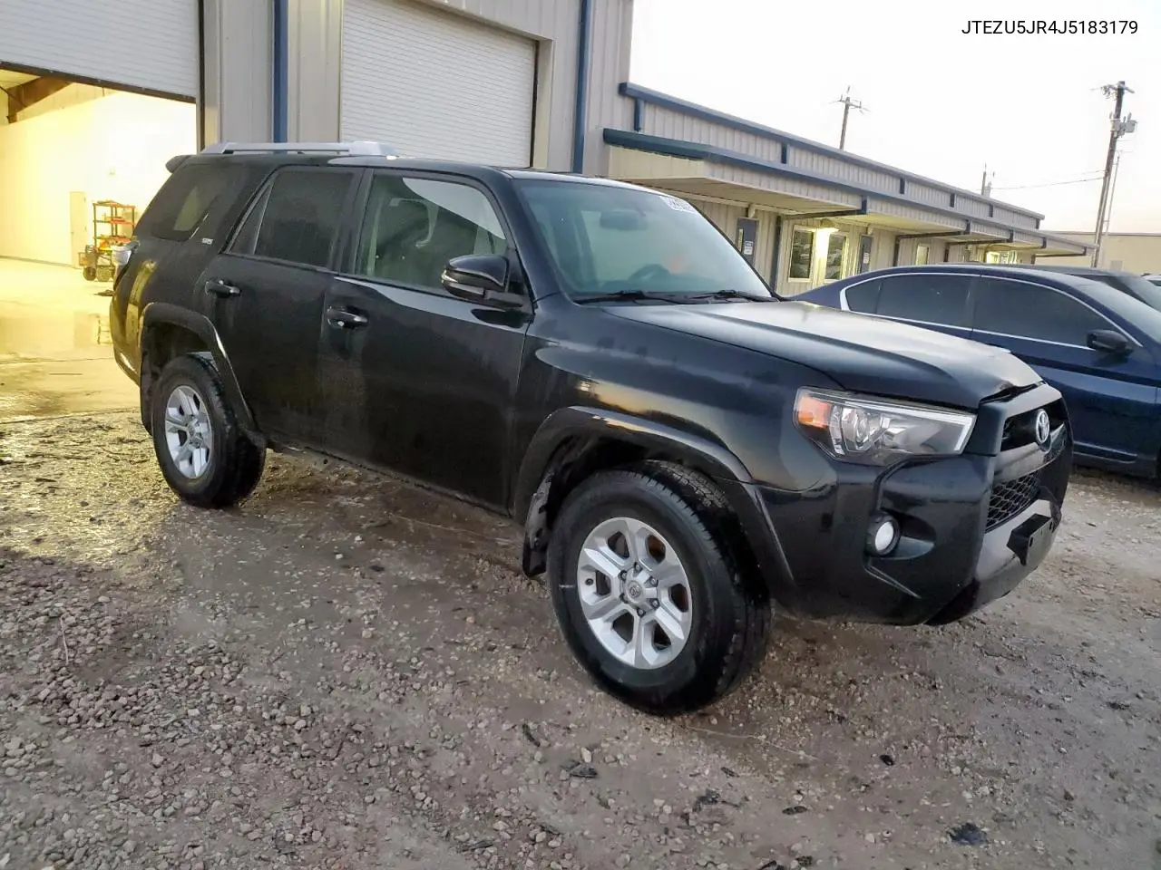 JTEZU5JR4J5183179 2018 Toyota 4Runner Sr5