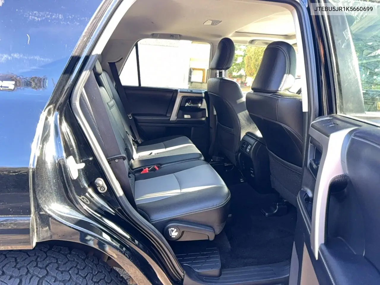 JTEBU5JR1K5660699 2019 Toyota 4Runner Sr5/Sr5 Premium