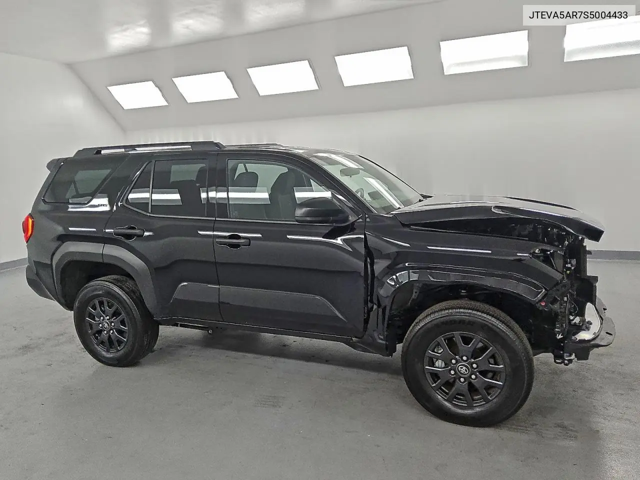 JTEVA5AR7S5004433 2025 Toyota 4Runner Sr5