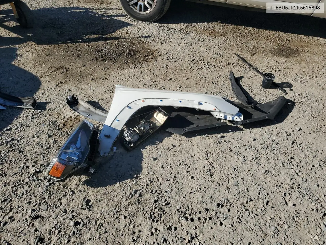 JTEBU5JR2K5615898 2019 Toyota 4Runner Sr5/Sr5 Premium