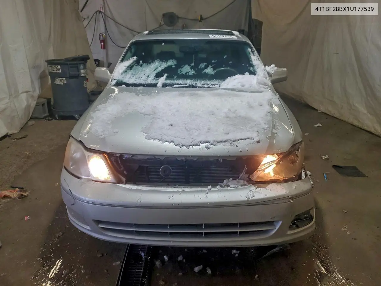 4T1BF28BX1U177539 2001 Toyota Avalon Xl