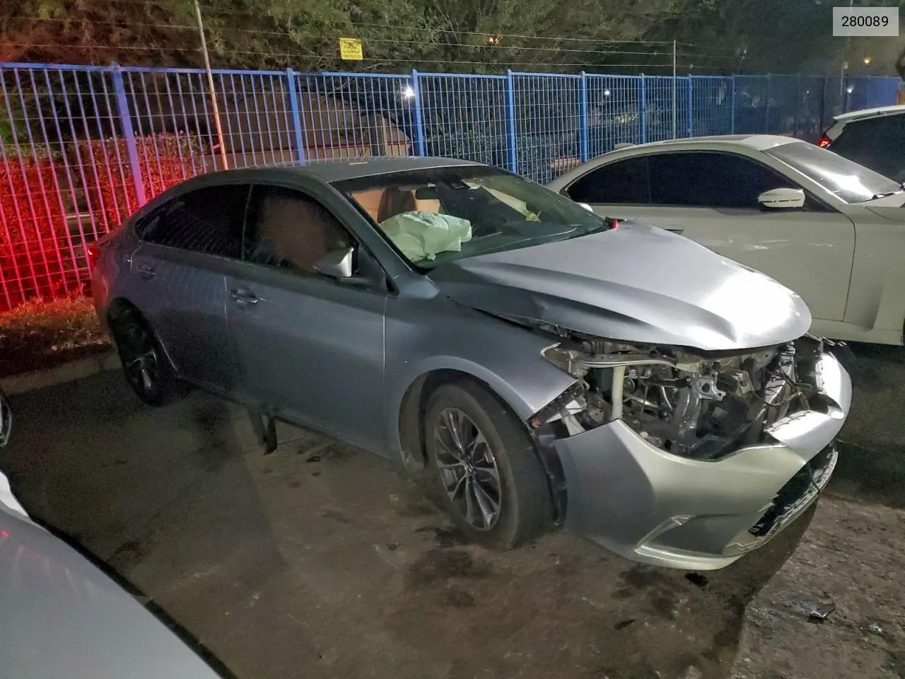 280089 2018 Toyota Avalon Xle