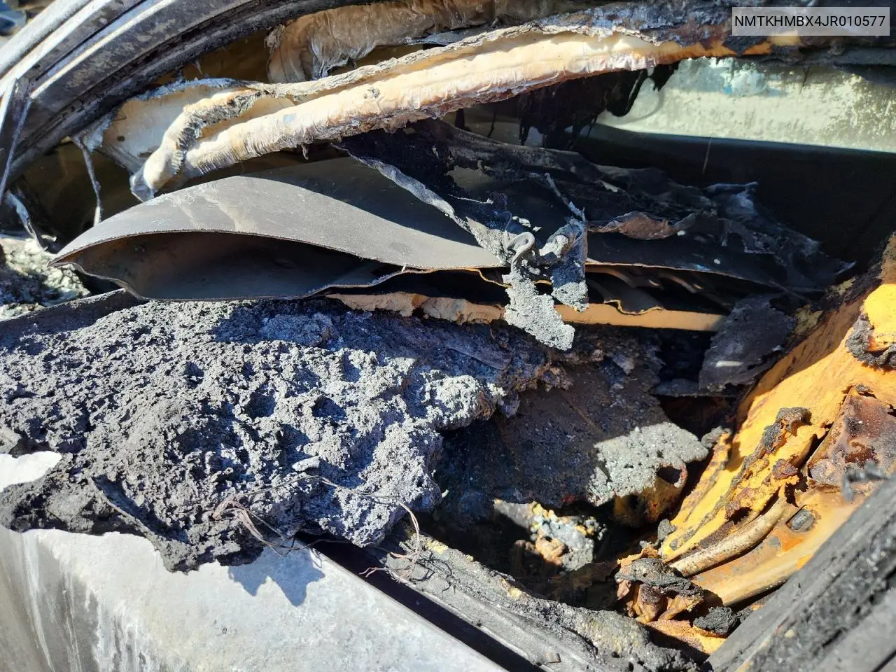 NMTKHMBX4JR010577 2018 Toyota C-Hr Xle