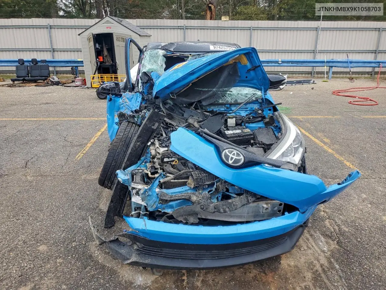 JTNKHMBX9K1058703 2019 Toyota C-Hr Xle