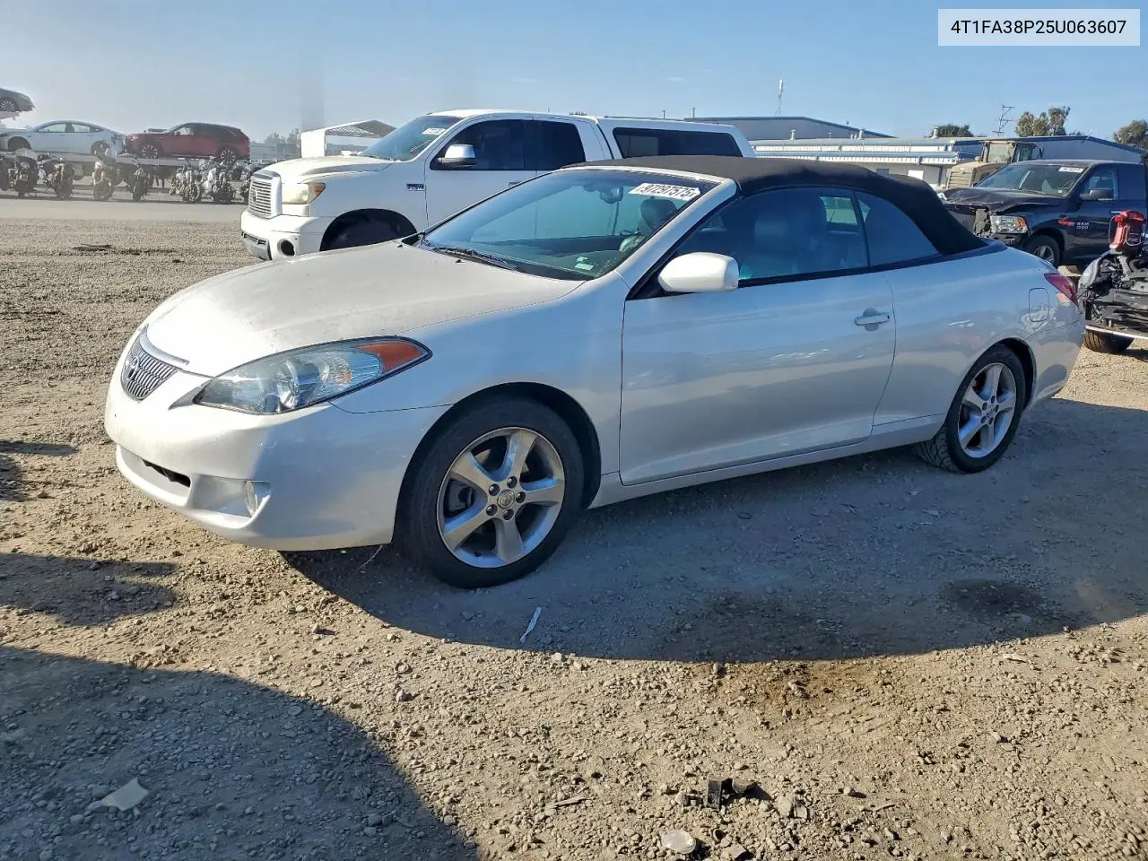 4T1FA38P25U063607 2005 Toyota Camry Solara Se